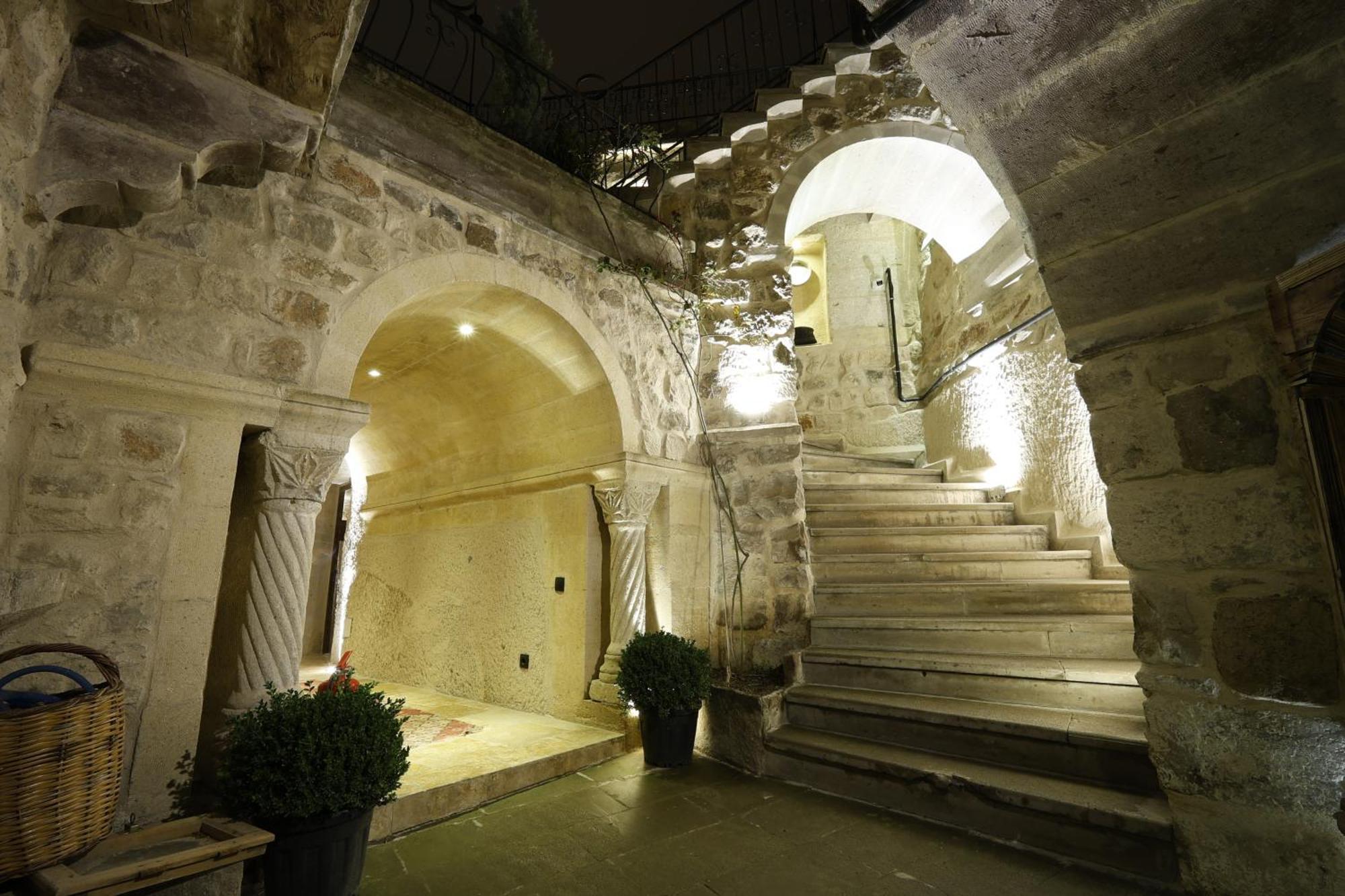 Hotel Ages In Cappadocia à Uçhisar Extérieur photo